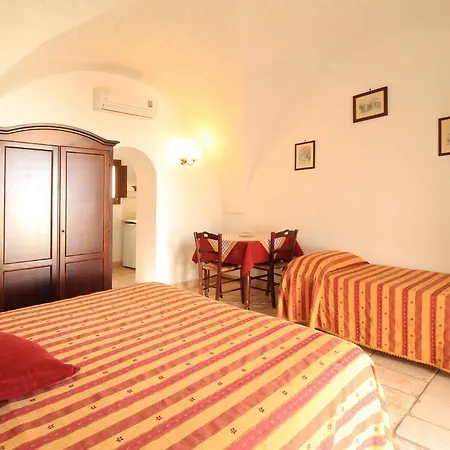 Masseria Brancati ファームステイ オストゥーニ